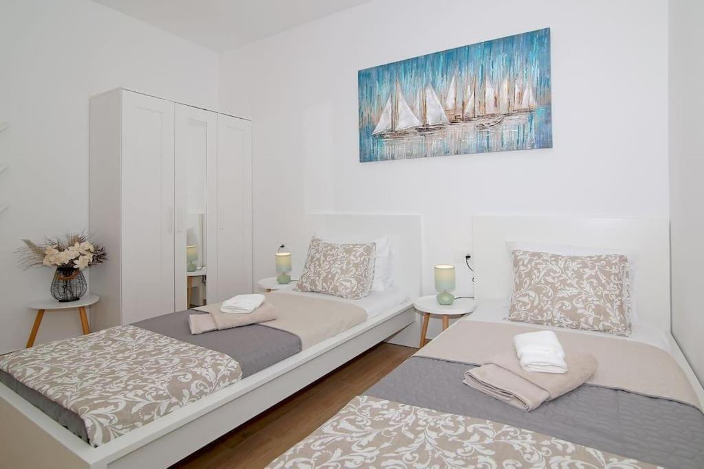 Studio Apartman Karlita スラノ エクステリア 写真