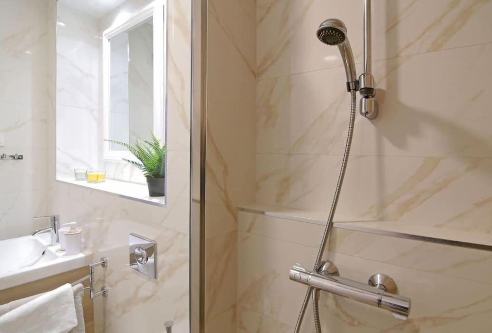 Studio Apartman Karlita スラノ エクステリア 写真
